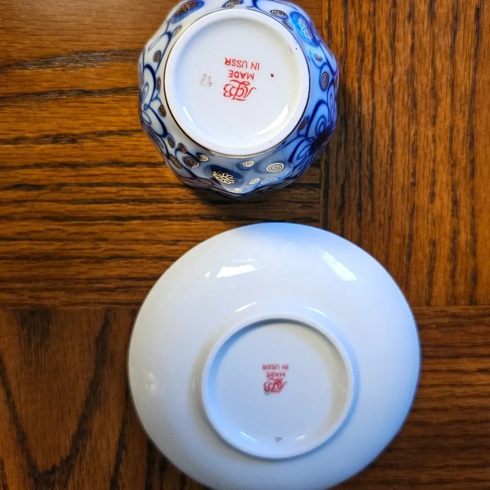 Lomonosov Imperial Porcelain Cobalt Blue Gold Floral Tea Cup Saucer Set USSR